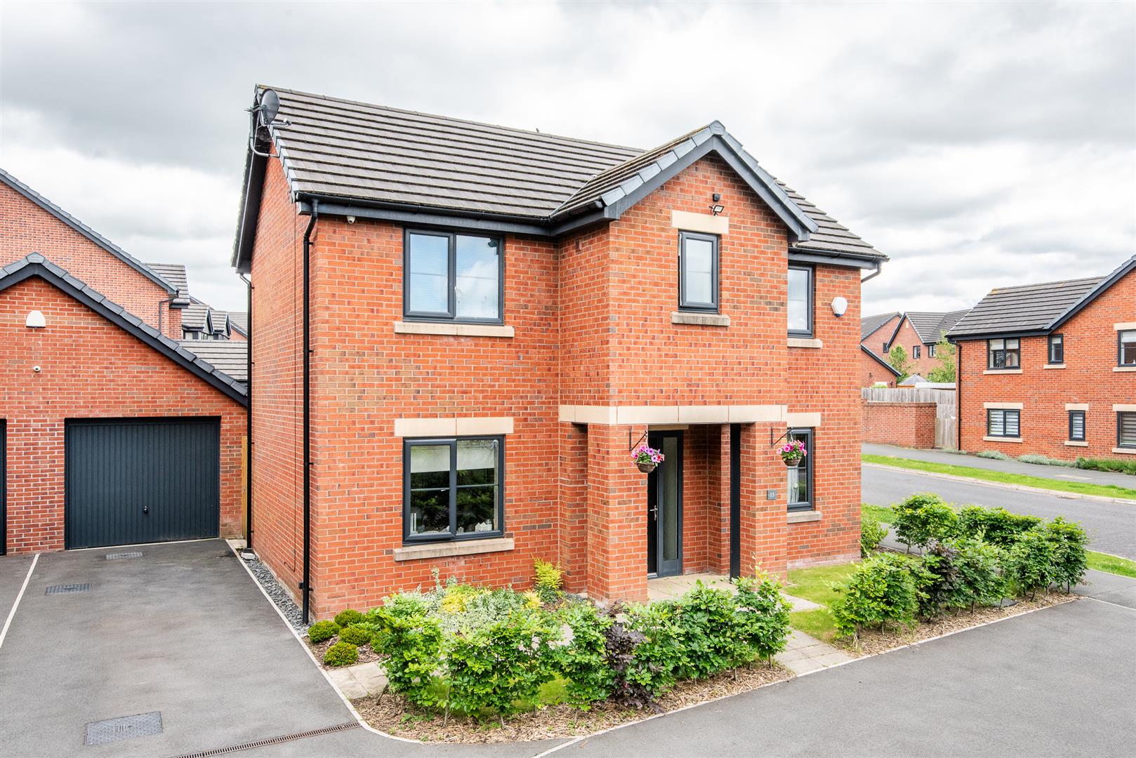 4 bed property in Wychwood Grove, Leyland